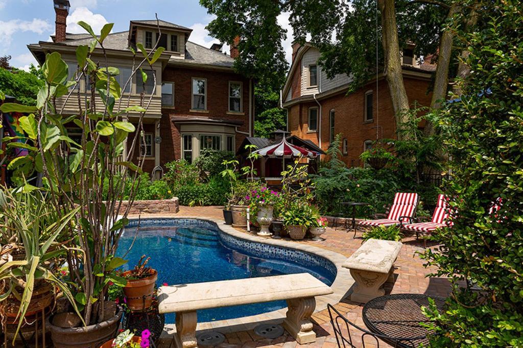Mike & Allen'S Place On The Park_2 Columbus Bagian luar foto